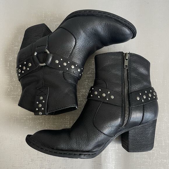 Born Studded Leather Ankle Boots Harness Block Heel Western Booties Size 6.5 M - Picture 9 of 15
